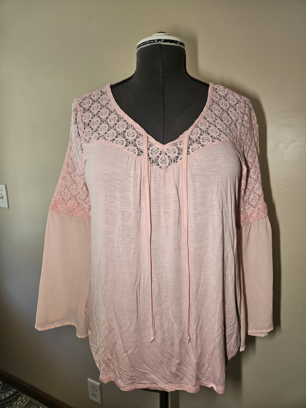 Christopher & Banks Sz. M Boho Lace Yoke Tunic Top — Blush Pink